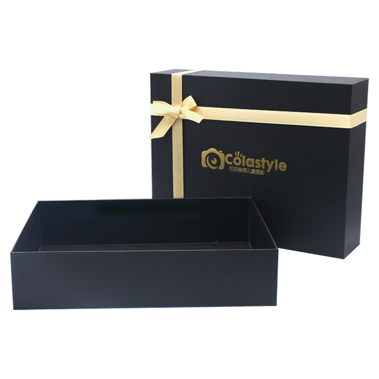 High Quality Lid and Base Gift Box Decorated with Ribbon Bowknot for Apparel Packaging Box
