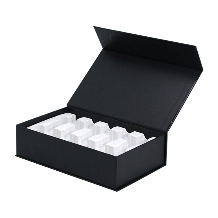  Wholesale Luxury Magnetic Gift Box Gourmet Food Beverage Box Magnetic Flap with Plastic Holder  