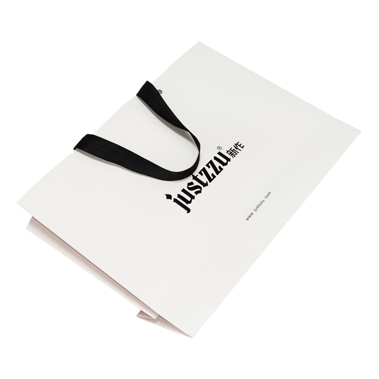 Wholesale Custom Made Luxury Fashion Outlet Matte White Gift Paper Bag with Silk Ribbon Handle for Woman  