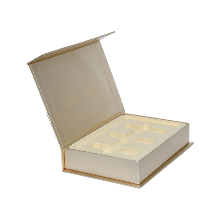 Customized Luxury Logo Printed Gold Magnetic Gift Box with Plastic Holder for Cosmetic Packaging  